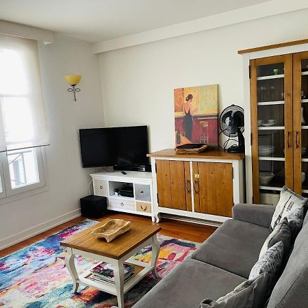 Pleasure Little Treasure - Montmartre Apartment Paris Exterior photo